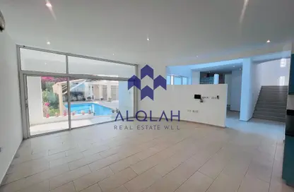 Villa - 5 Bedrooms - 5 Bathrooms for rent in Lejbailat - Doha