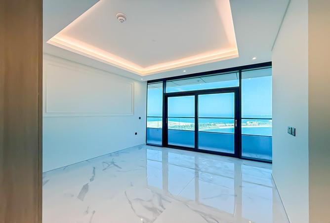 914735 - Property Image 2