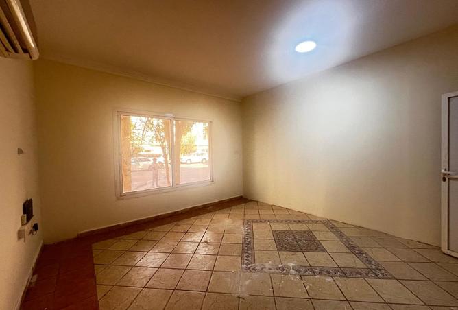 993503 - Property Image 2