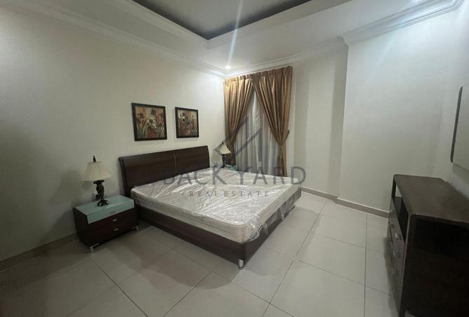 963804 - Property Image 3