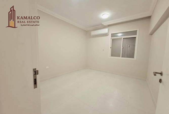 953998 - Property Image 3