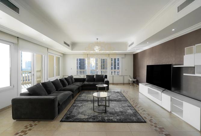 954313 - Property Image 2