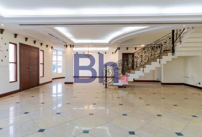 956288 - Property Image 3