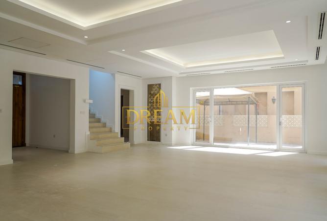 875574 - Property Main Image