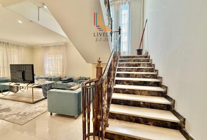 982903 - Property Image 3