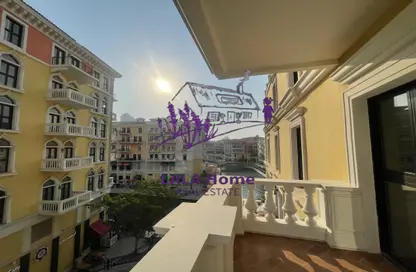 Apartment - 2 Bedrooms - 3 Bathrooms for rent in Carnaval - Qanat Quartier - The Pearl Island - Doha