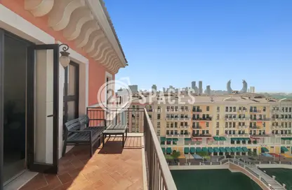 Apartment - 2 Bedrooms - 3 Bathrooms for sale in Carnaval - Qanat Quartier - The Pearl Island - Doha