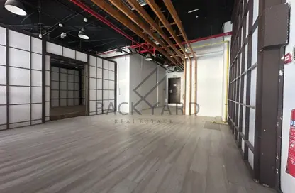 Shop - Studio - 2 Bathrooms for rent in B-Ring Road - B-Ring Road - Doha