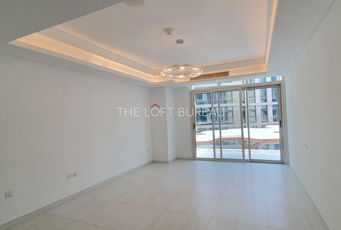 881809 - Property Image 2