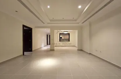 شقة - غرفة نوم - 2 حمامات للبيع في طريق بورتو الغربي - بورتو أرابيا - جزيرة اللؤلؤة - الدوحة شقة - غرفة نوم - 2 حمامات للبيع في طريق بورتو الغربي - بورتو أرابيا - جزيرة اللؤلؤة - الدوحة