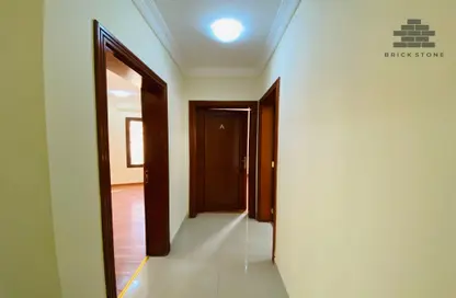 Apartment - 3 Bedrooms - 2 Bathrooms for rent in Fereej Bin Mahmoud - Doha
