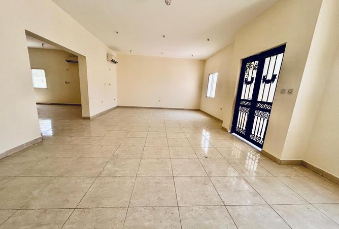935706 - Property Image 3