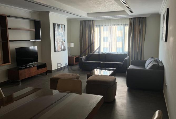 992473 - Property Image 2