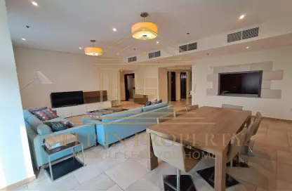 Apartment - 3 Bedrooms - 5 Bathrooms for rent in Ramada Tower - Al Muntazah - Doha