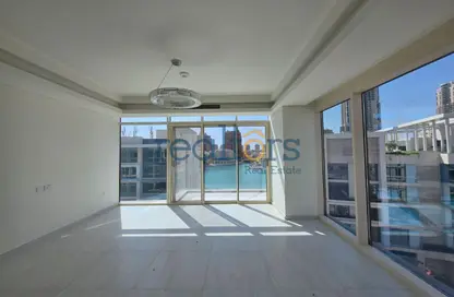 Apartment - 1 Bedroom - 2 Bathrooms for rent in Crystal Residence - The Pearl Island - Doha