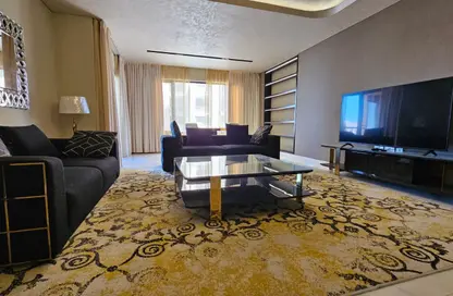 Apartment - 1 Bedroom - 2 Bathrooms for rent in East Porto Drive - Porto Arabia - The Pearl Island - Doha