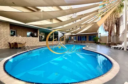 Apartment - 2 Bedrooms - 2 Bathrooms for rent in Al Sadd Road - Al Sadd - Doha