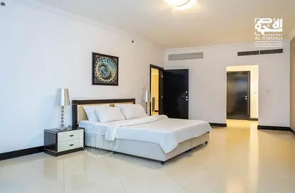 Duplex - 3 Bedrooms - 4 Bathrooms for rent in Beverly Hills Tower - West Bay - West Bay - Doha