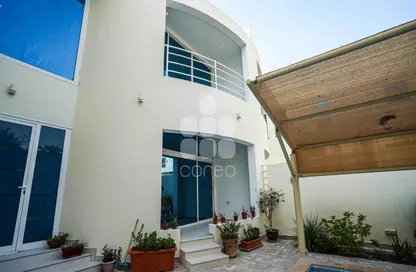 Villa - 5 Bedrooms - 5 Bathrooms for rent in Onaiza - Onaiza - Doha