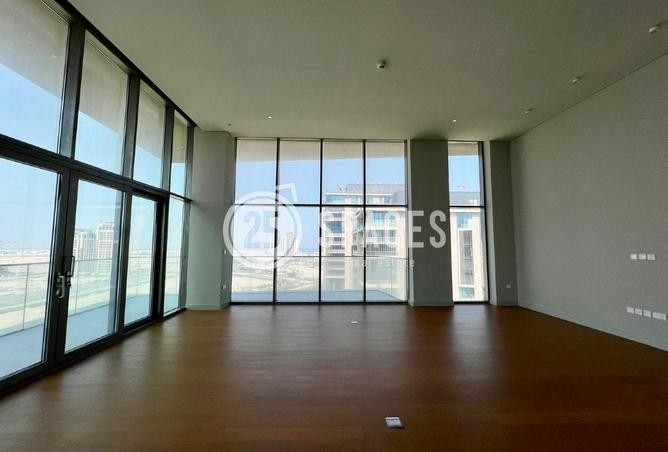 977811 - Property Image 2