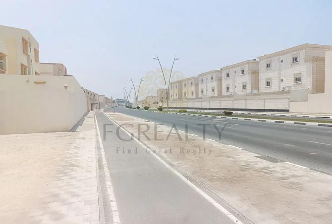 943696 - Property Image 3