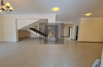 مجمع سكني - 5 غرف نوم - 6 حمامات للايجار في الريان القديمة - الريان - الدوحة