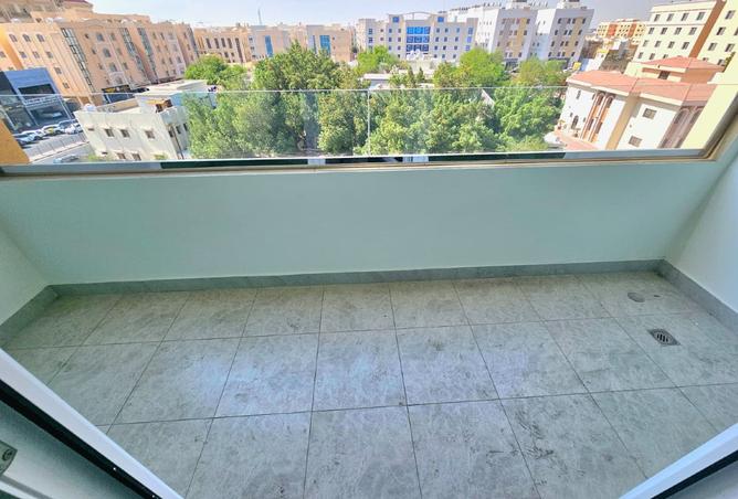 963859 - Property Image 3