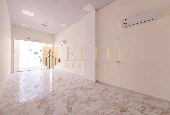 941715 - Property Image 2