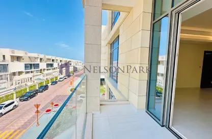 Apartment - 1 Bedroom - 2 Bathrooms for sale in Viva West - Viva Bahriyah - The Pearl Island - Doha