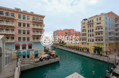 Apartment - 3 Bedrooms - 4 Bathrooms for rent in Carnaval - Qanat Quartier - The Pearl Island - Doha