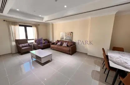 Apartment - 1 Bedroom - 2 Bathrooms for rent in Tower 28 - Porto Arabia - The Pearl Island - Doha