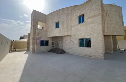 Villa - 6 Bedrooms - 7+ Bathrooms for rent in Hazm Al Markhiya - Doha