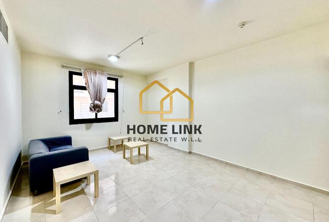 922206 - Property Image 3
