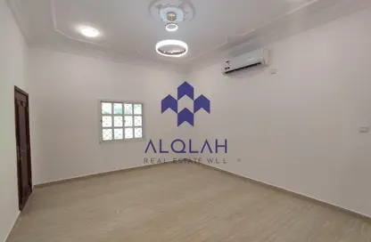 Villa - 3 Bedrooms - 4 Bathrooms for rent in Bu Hamour Street - Abu Hamour - Doha