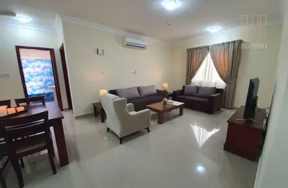 Apartment - 2 Bedrooms - 2 Bathrooms for rent in Bin Omran 28 - Fereej Bin Omran - Doha