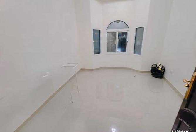 927036 - Property Main Image