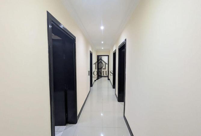 925537 - Property Image 3