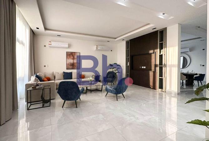 964285 - Property Image 2