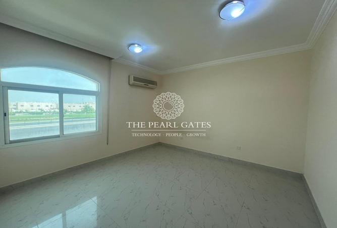952414 - Property Image 3