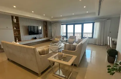 Apartment - 3 Bedrooms - 3 Bathrooms for rent in East Porto Drive - Porto Arabia - The Pearl Island - Doha