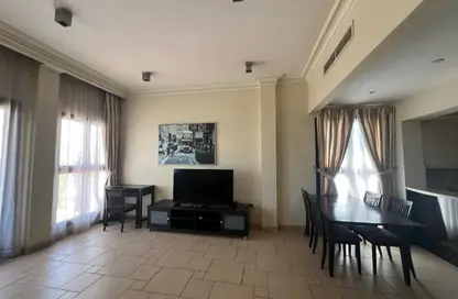 Apartment - 1 Bedroom - 2 Bathrooms for rent in Qanat Quartier - The Pearl Island - Doha