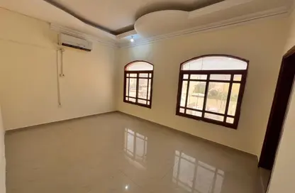 فيلا - غرفة نوم - 1 حمام للايجار في عين خالد - الدوحة