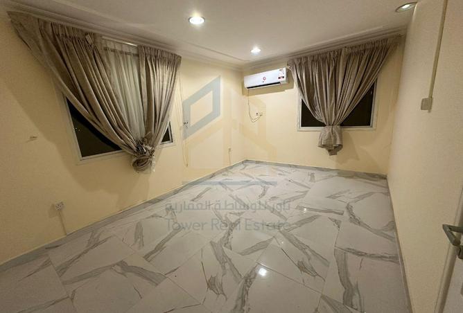 976825 - Property Image 2