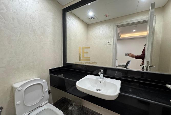 988974 - Property Image 2