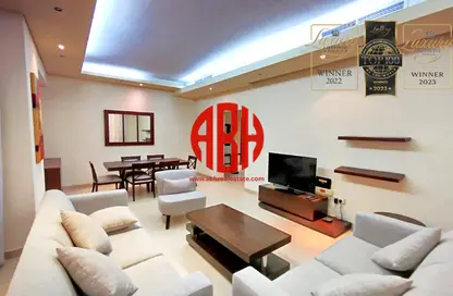 Apartment - 2 Bedrooms - 2 Bathrooms for rent in Al Sadd Road - Al Sadd - Doha