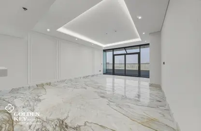 Apartment - 2 Bedrooms - 3 Bathrooms for rent in Marina Tower 02 - Marina District - Lusail