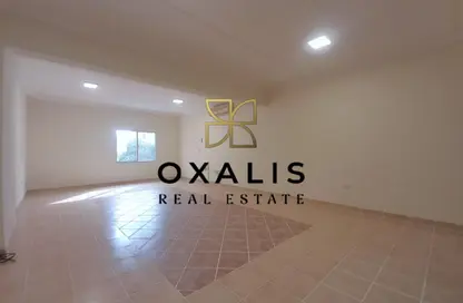 Apartment - 2 Bedrooms - 3 Bathrooms for rent in Umm Ghwailina Comm - Umm Ghuwalina - Umm Ghuwailina - Doha