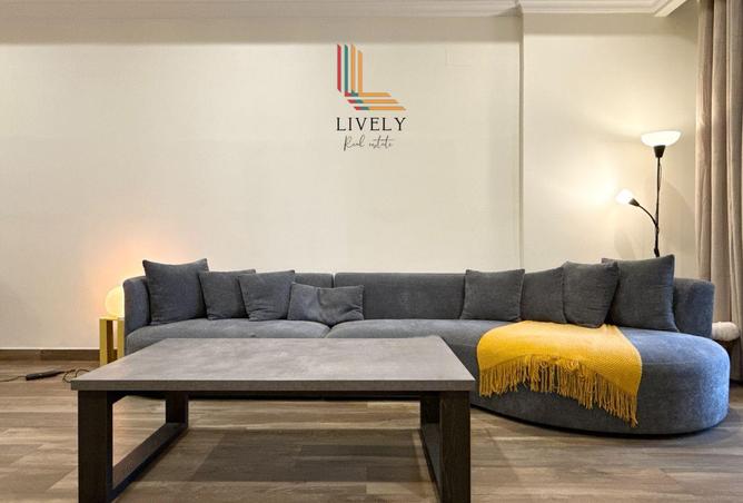 998748 - Property Image 2