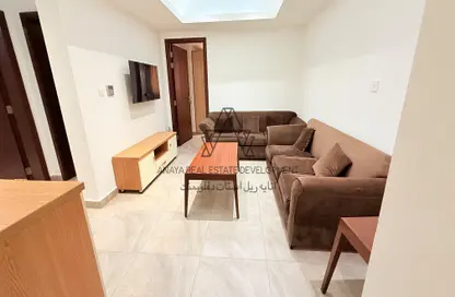 Apartment - 2 Bedrooms - 1 Bathroom for rent in Al Sadd - Al Sadd - Doha