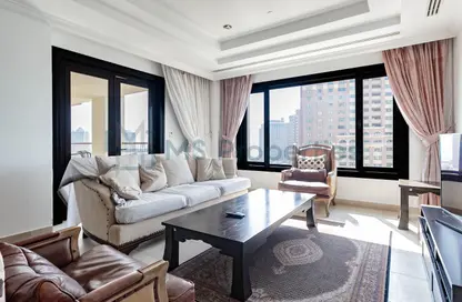 Apartment - 2 Bedrooms - 3 Bathrooms for rent in West Porto Drive - Porto Arabia - The Pearl Island - Doha